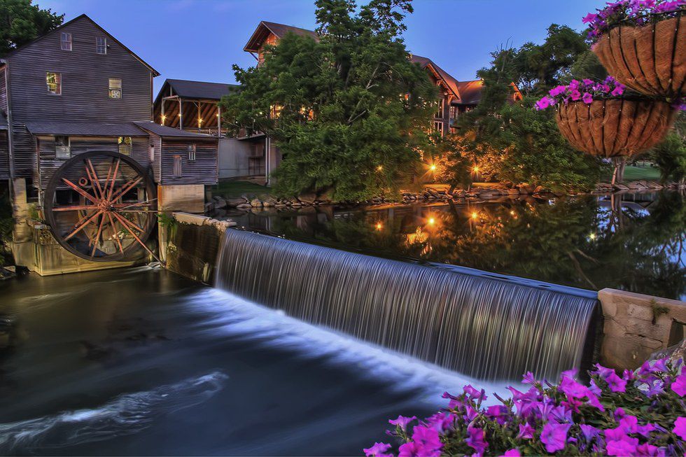 Why Gatlinburg And Pigeon Forge, Tennessee Should Be Your Next Vacation