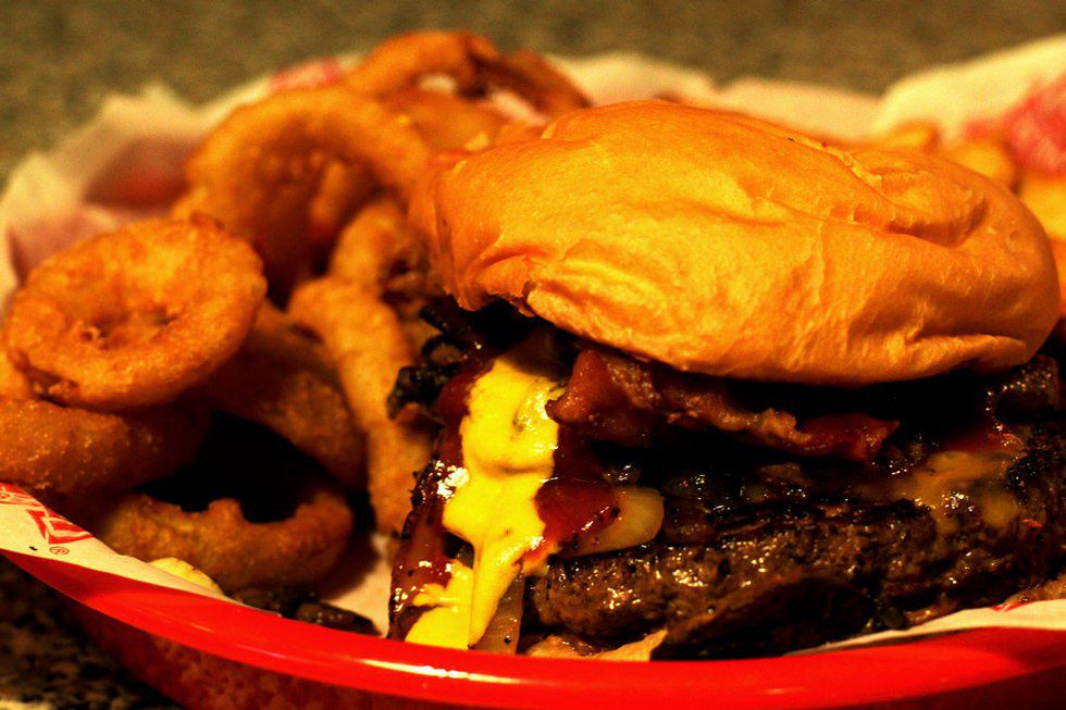 The 6 Best Bacon Cheeseburgers