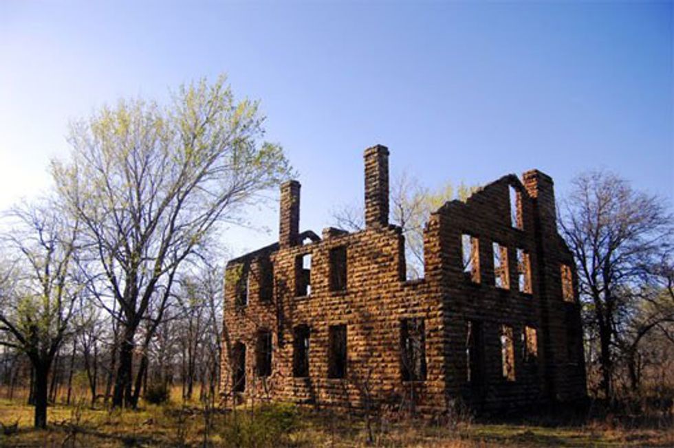 10 Haunted Places To Visit In Oklahoma