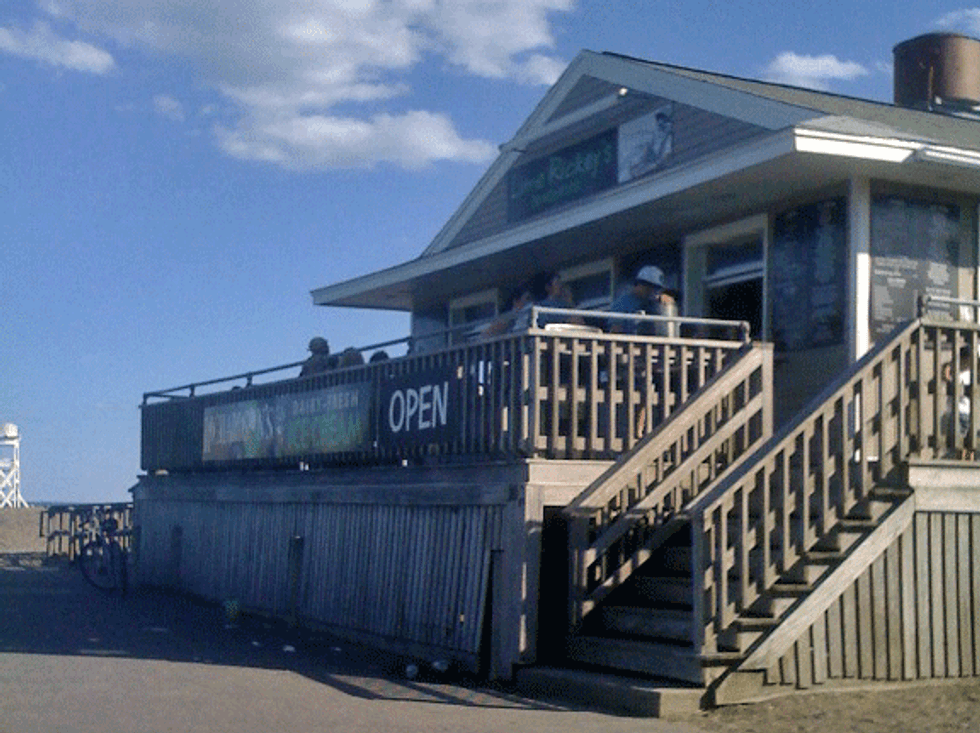 7 Reasons Living On The Beach Is The Best