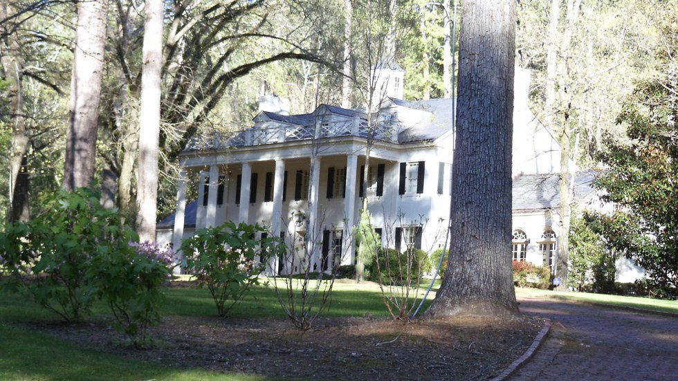 18 SureTell Signs You Grew Up In Mountain Brook, Alabama