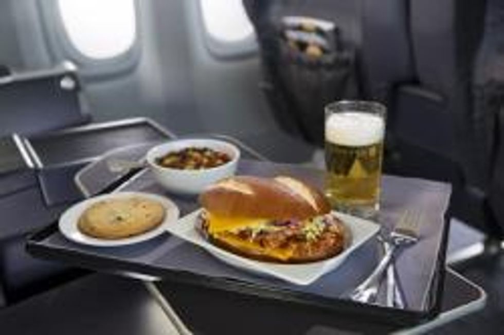 United Introduces New Premium Cabin Menu On United Express Flights