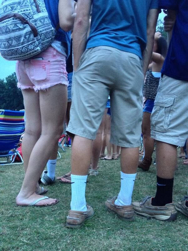 guys wearing nike socks