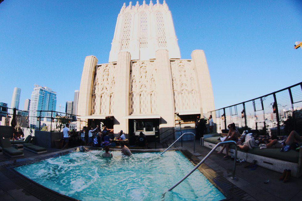LA Crawl DTLA Rooftop Bar