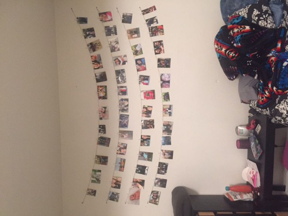 15 Ways To Display Pictures In Your Dorm