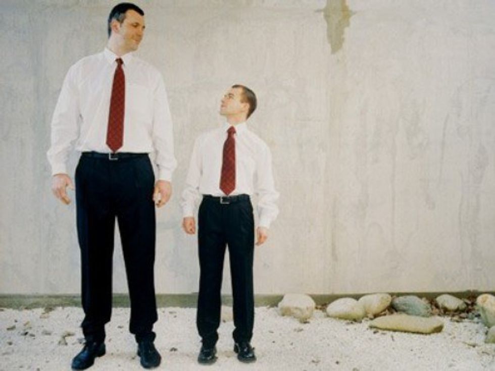 My Childhood Friend Is 8 Meters Tall 10 Reasons Every Tall Person Needs A Short Best Friend