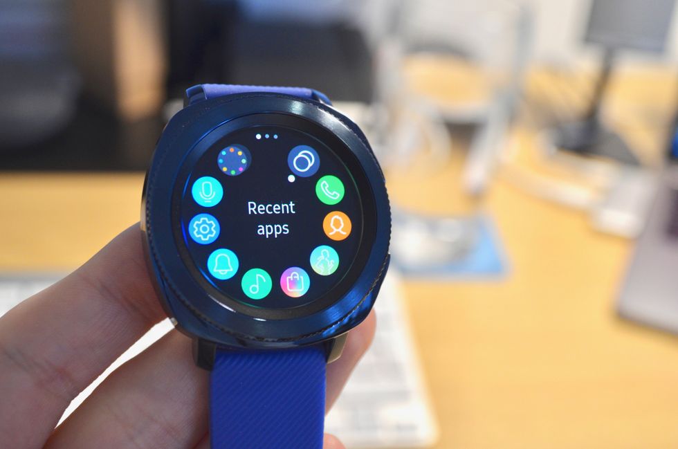 a photo of Gear Sport Smartwatch apps showing
