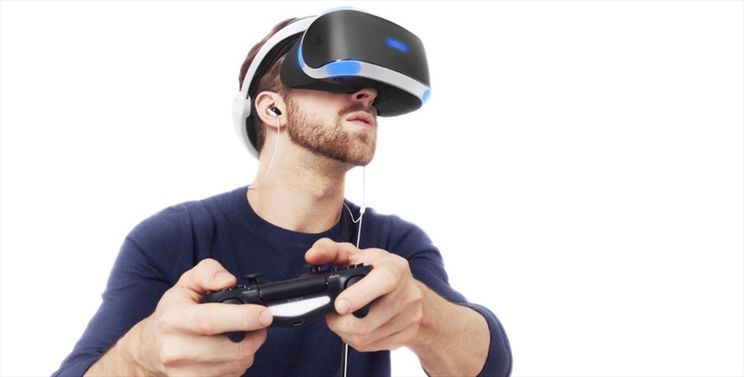 Sony Htc And Oculus Keep Vr Alive With New Headsets And Games Gearbrain