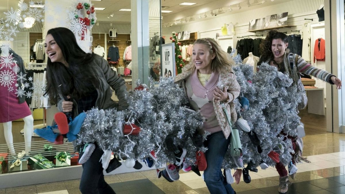 Reviewing 'A Bad Moms Christmas'