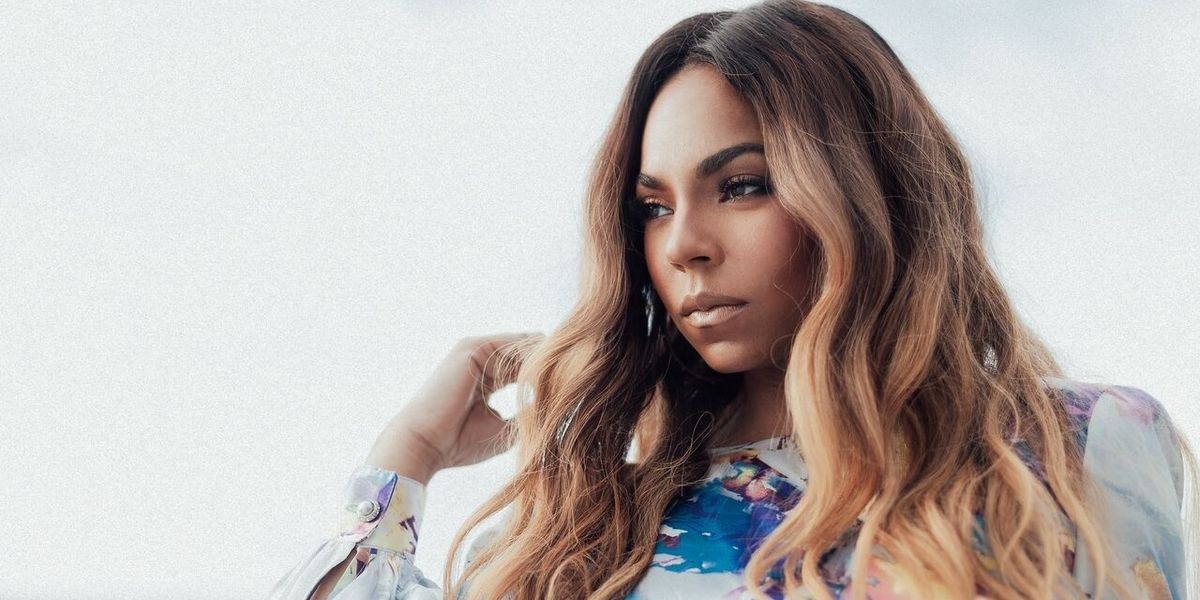 Ashanti Is a Woman in Charge
