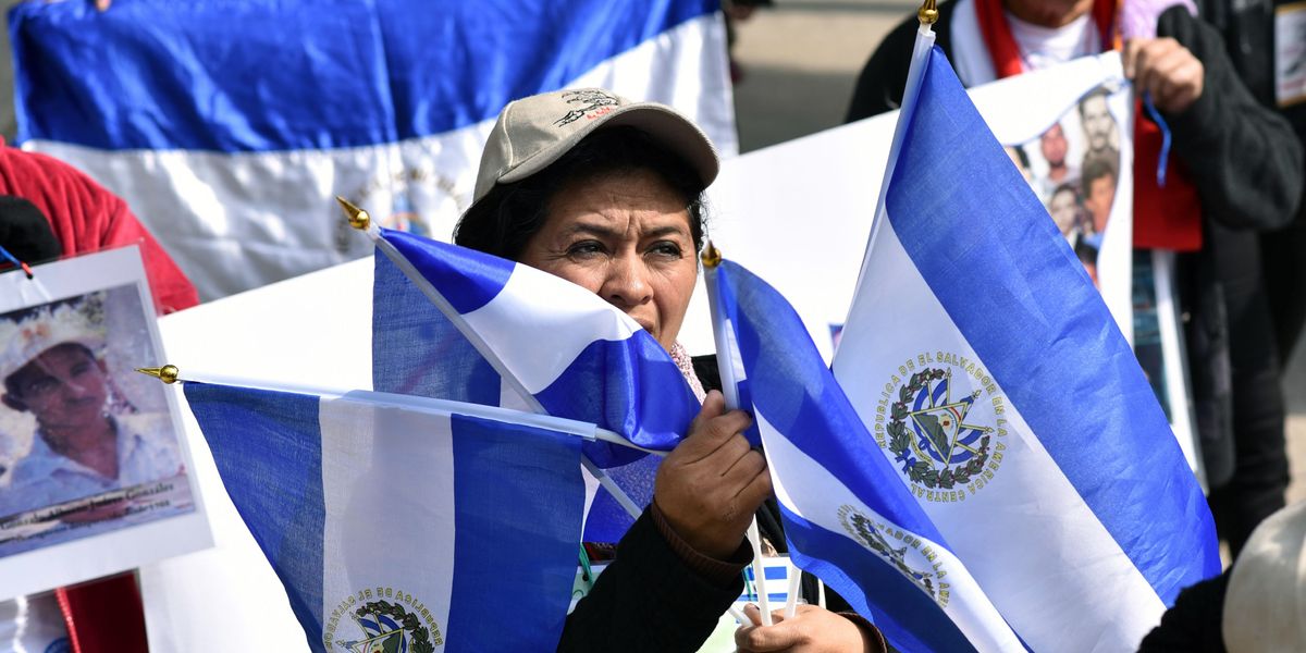 Donald Trump Orders Deportation of More Than 200,000 El Salvadorans