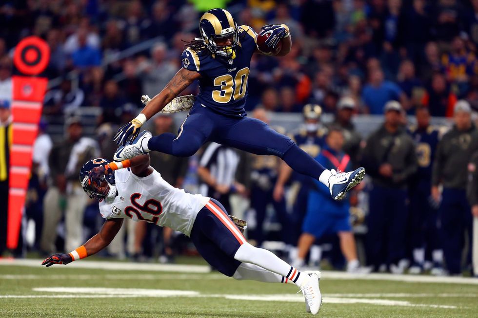 These Are Unarguably The 10 Greatest Running Backs Of All Time these-are-unarguably-the-10-greatest-running-backs-of-all-time