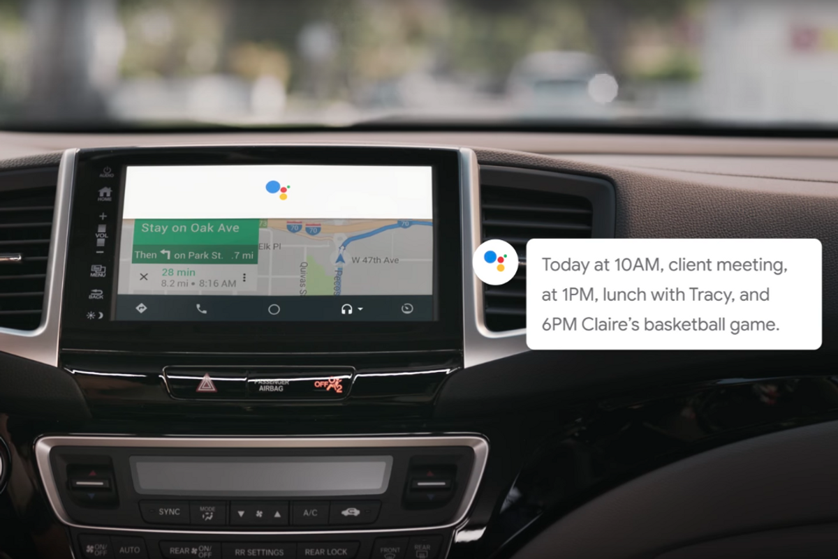 As Alexa and Google Assistant arrive in cars, Siri is left behind again