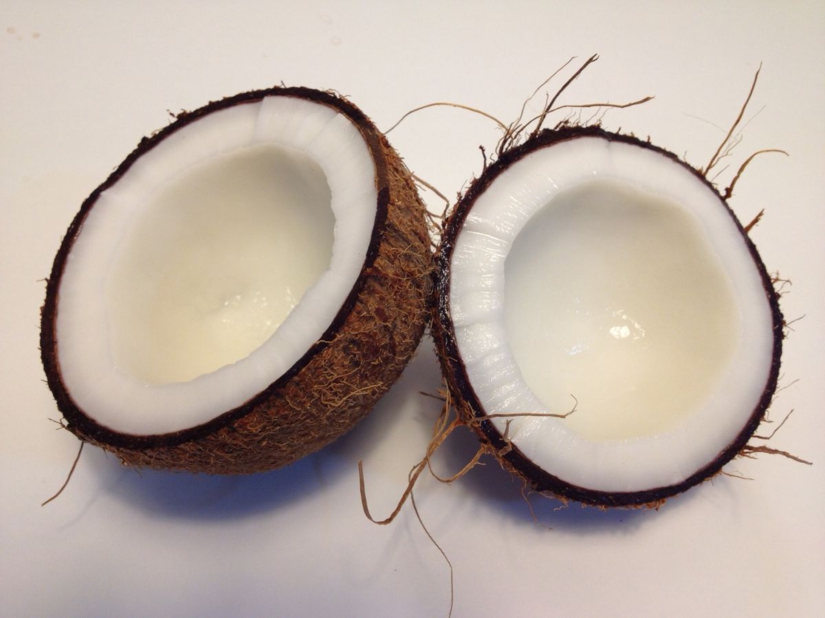 11 Miracles You Can Work With Coconut Oil
