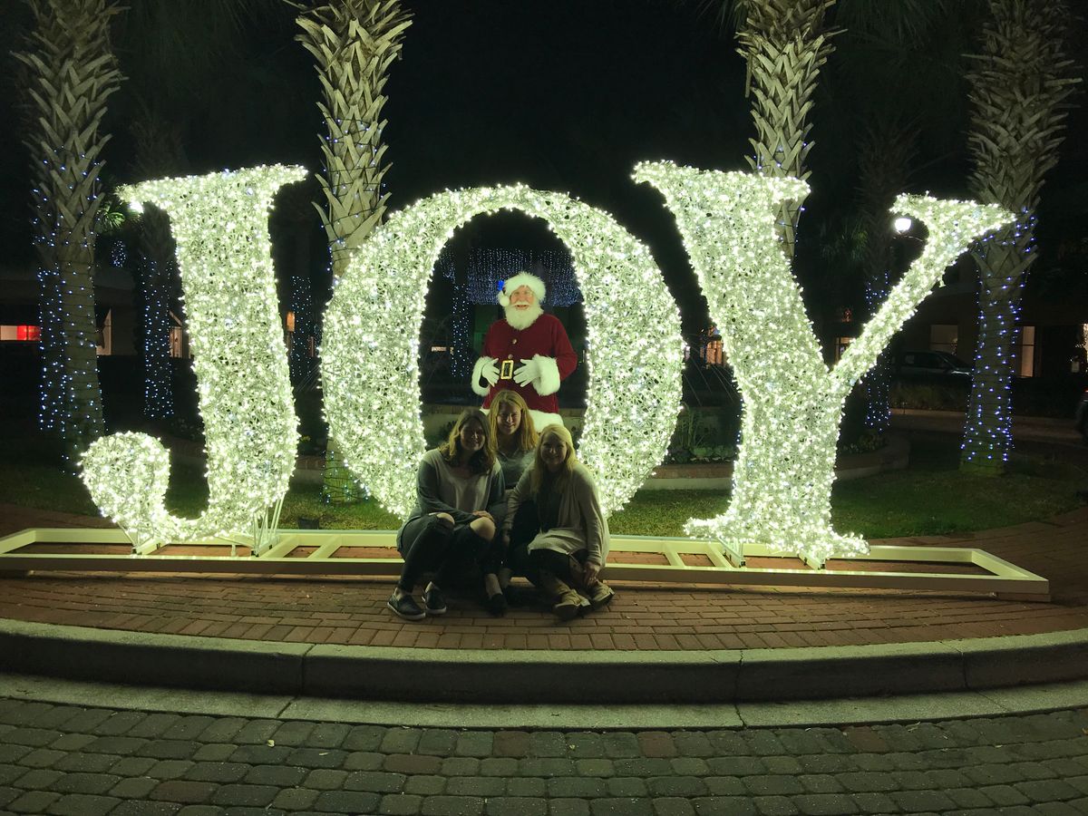 5 Reasons Why Christmas Is The Best Holiday Ever