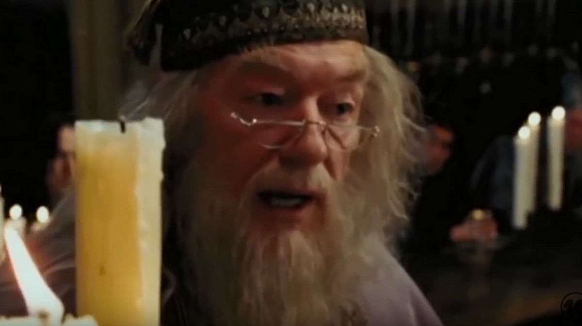 Tweetstorm Follows Confusion of Dumbledore Being 'Lord of the Rings'