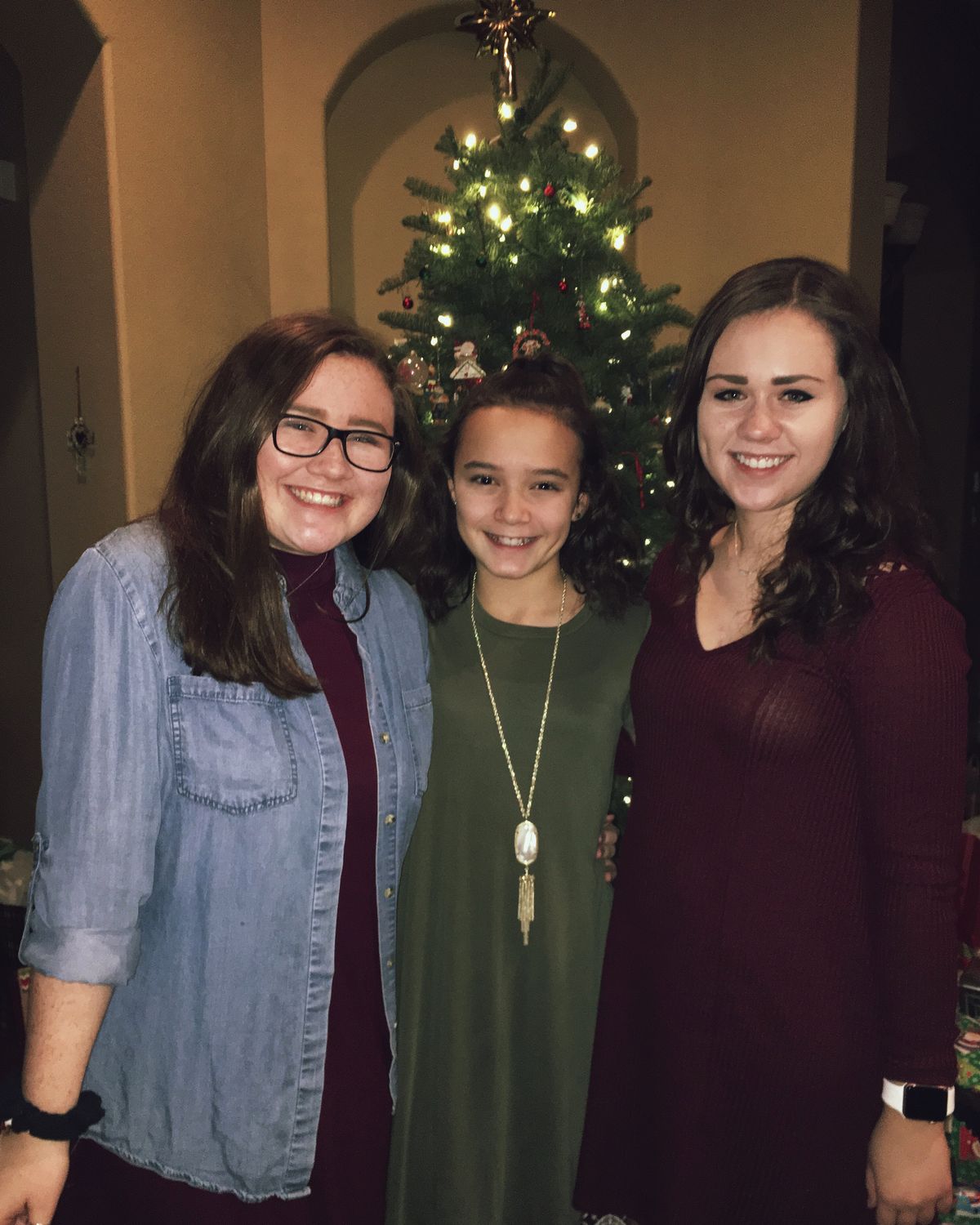 16 Things You Know To Be True If You're The Oldest Of All Girls