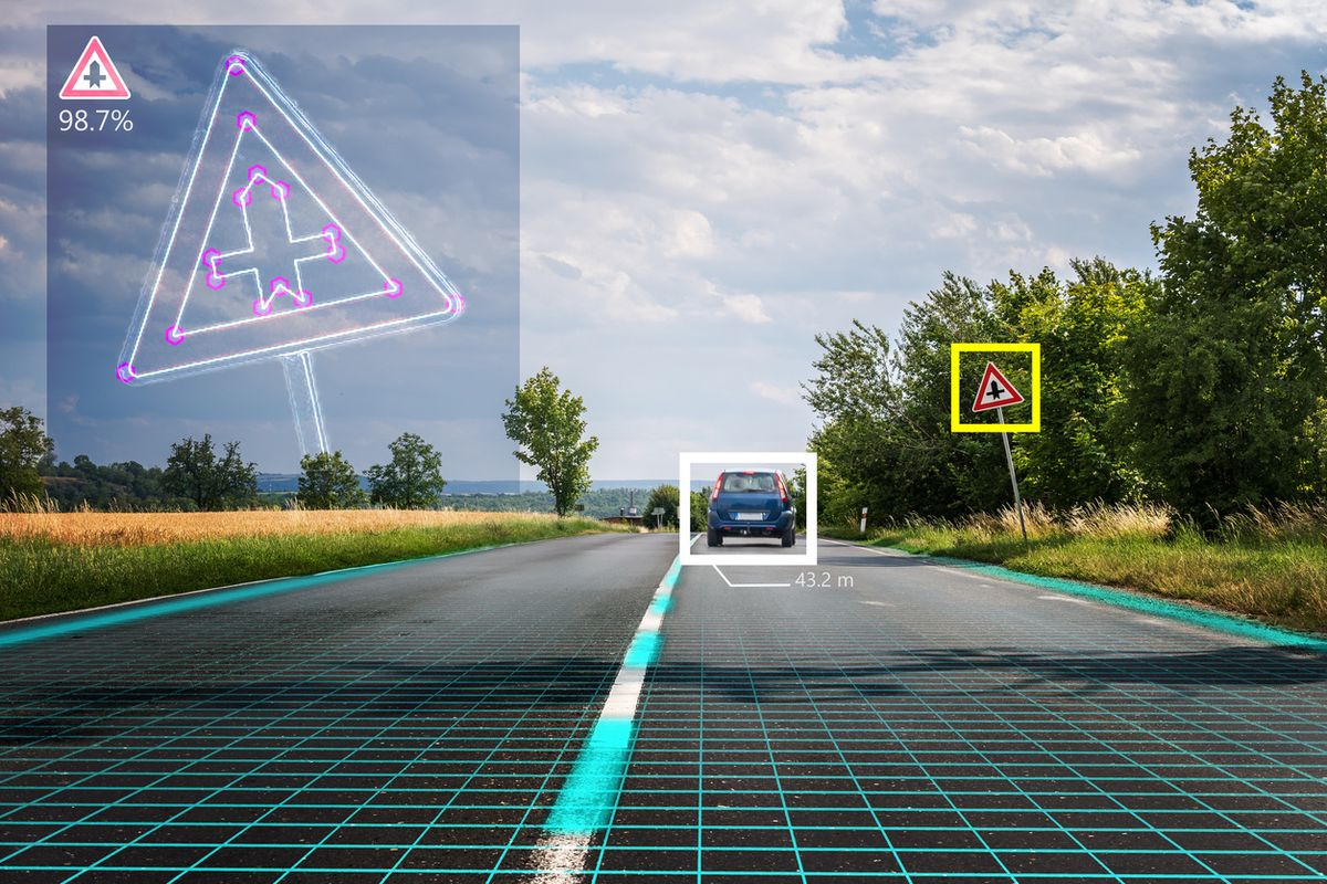 UK to put self-driving cars on 200 miles of country roads