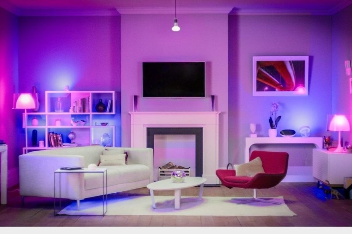 How to control Philips Hue lights by talking to Google Assistant