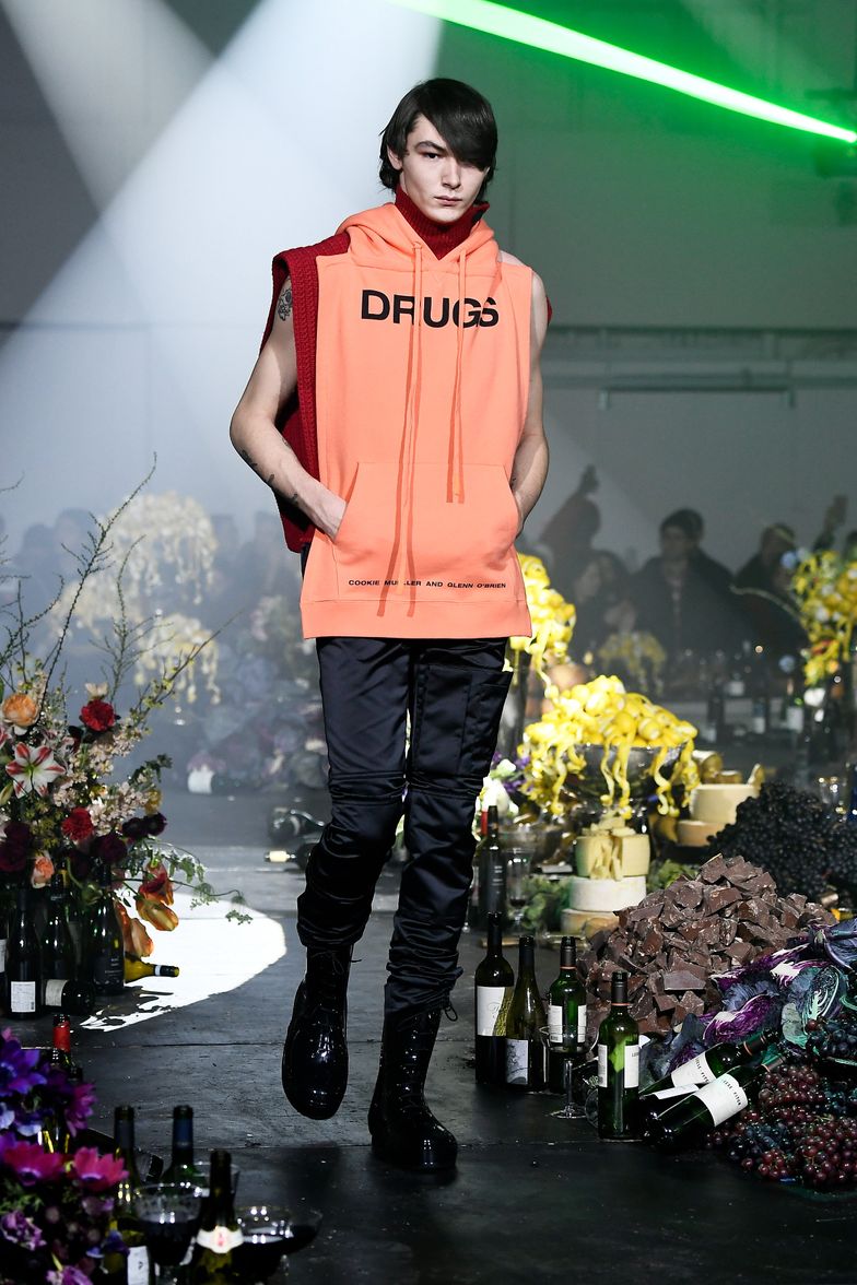 Raf Simons References Opioid Crisis in a Runway Show