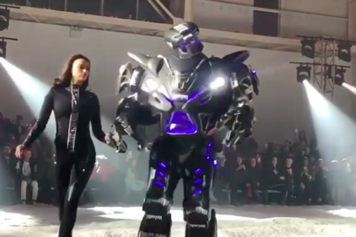 A robot, spaceship and model Irina Shayk