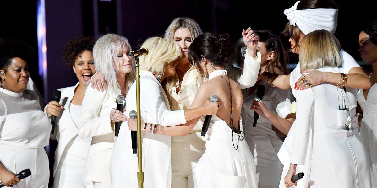 Sony Deletes Tweet Congratulating Kesha for 'Praying' Performance