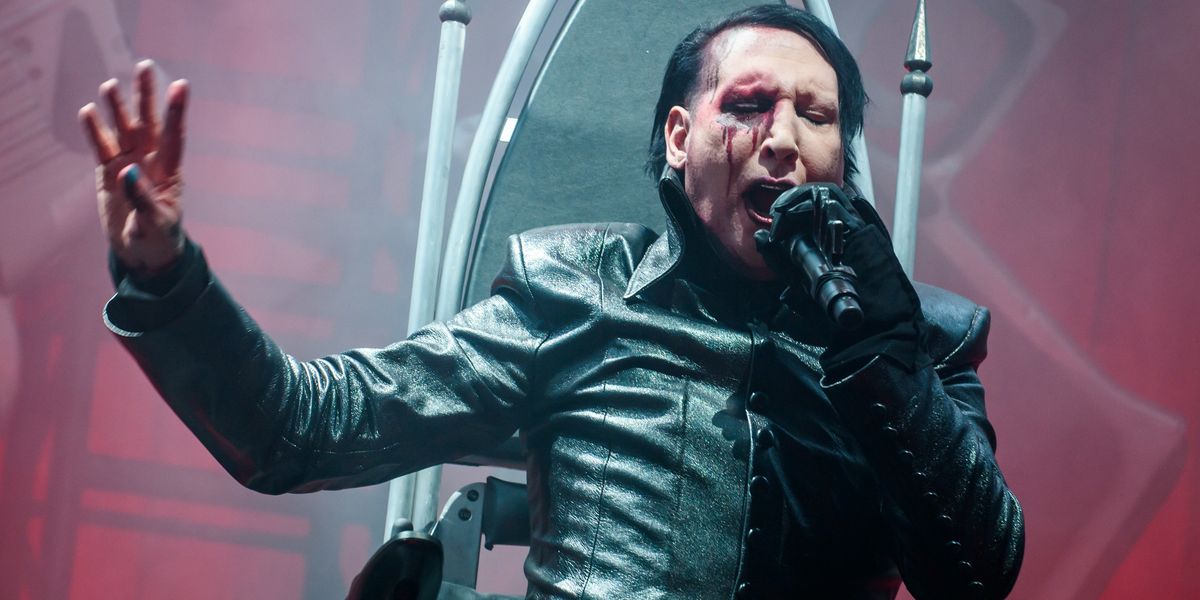 Marilyn Manson Has a Meltdown on Stage