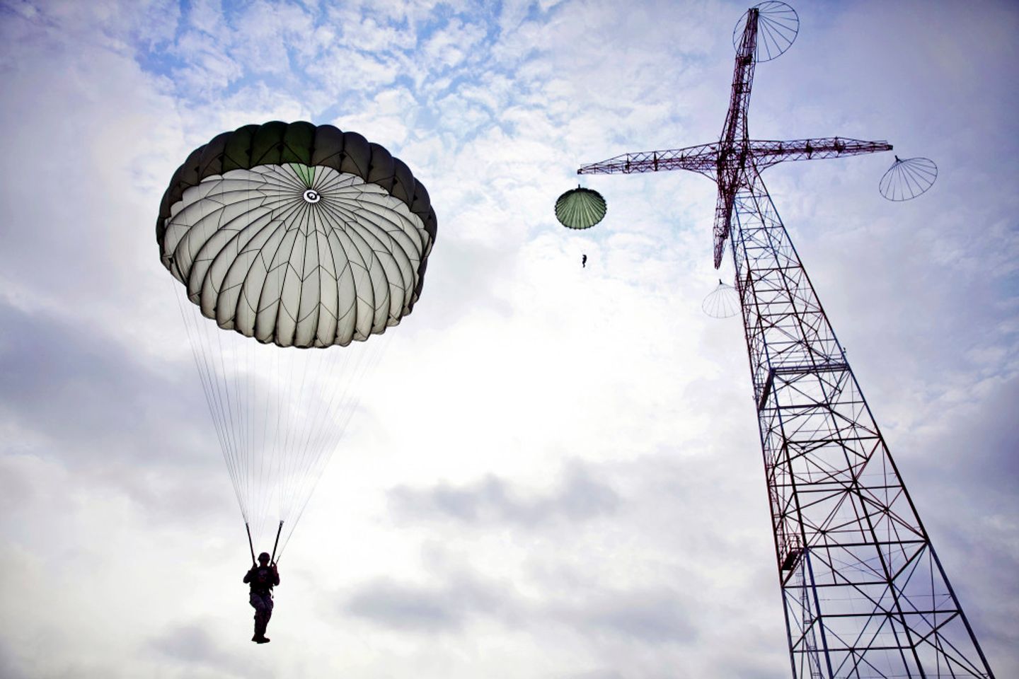Elite airman parachuting air force elite units