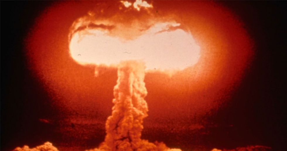 Here's how to survive a nuclear attack - Americas Military ...