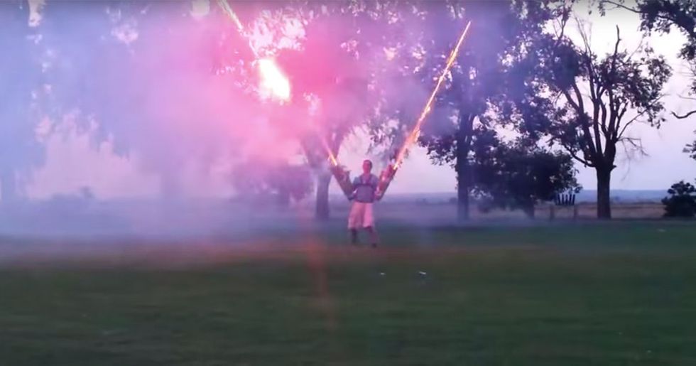 This guy built the ultimate gatling gun out of Roman candles Americas