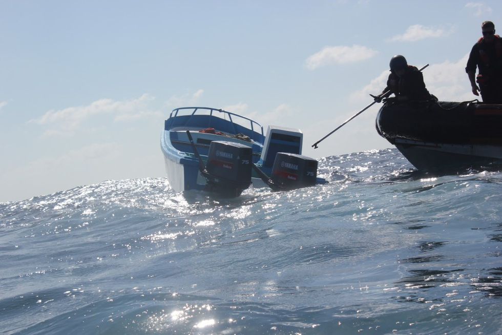 15 photos that show how the Coast Guard fights drug smugglers and pirates - Americas Military