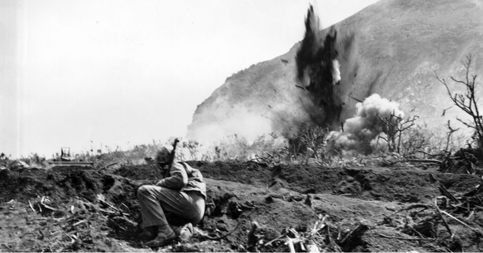 18 more photos from the hellish campaign that was Iwo Jima - Americas ...