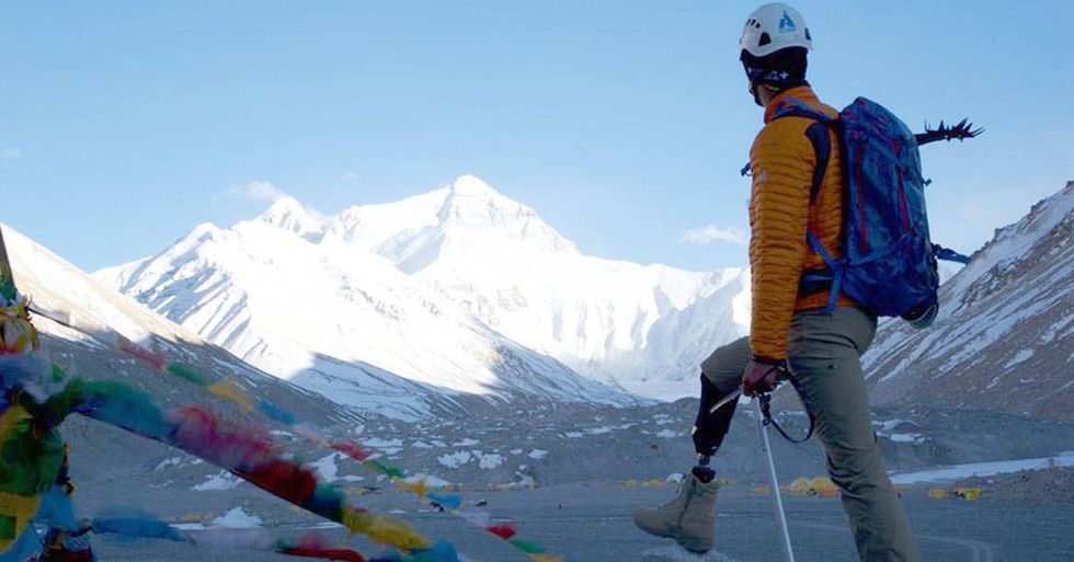 This Marine could be the first combat-wounded veteran to climb Everest ...