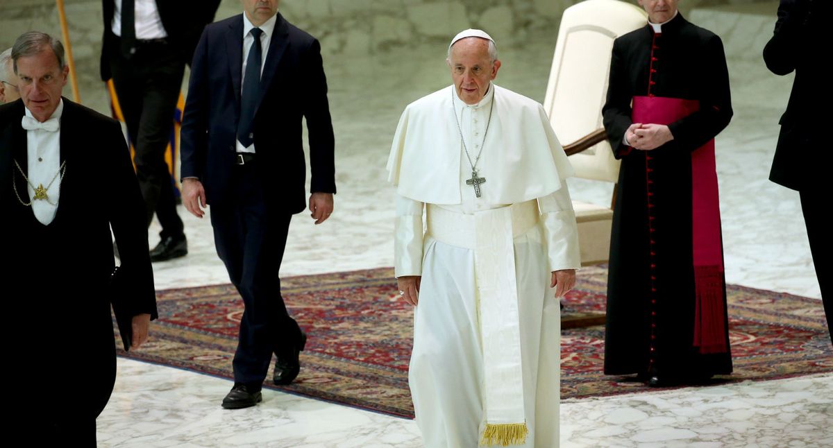 Photo of Little Girl With Down Syndrome & the Pope: The Story You Heard Isn't True