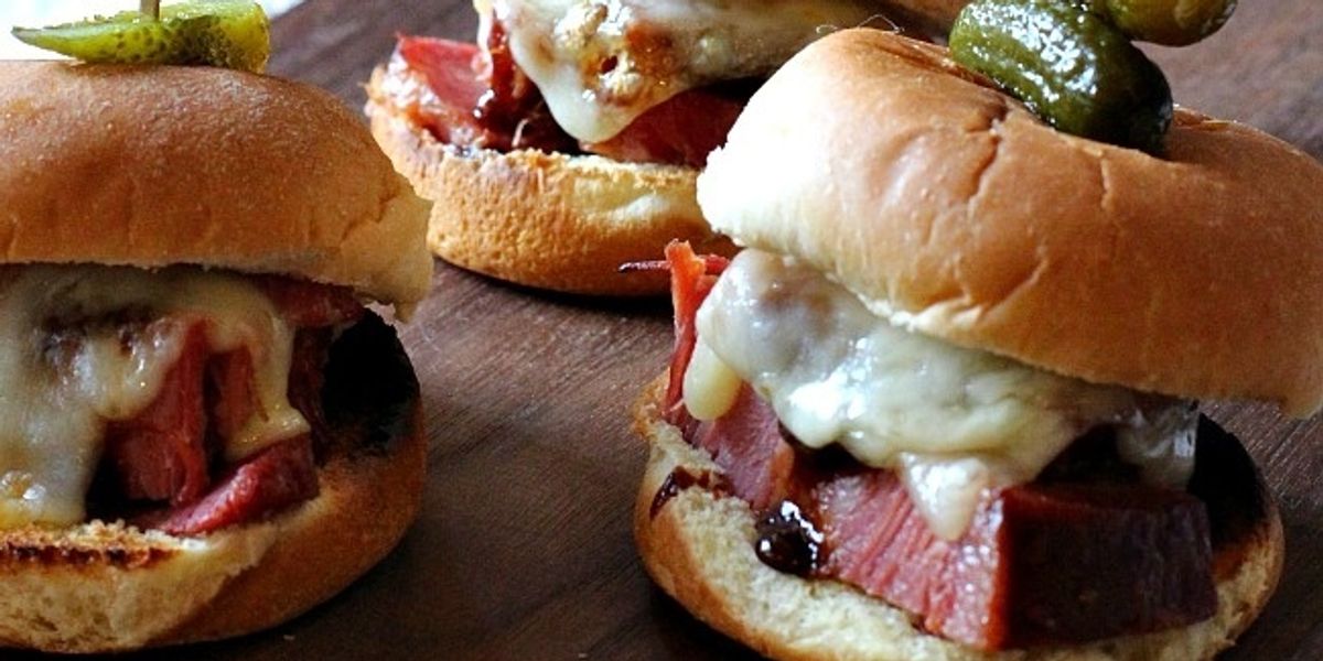Instant Pot Glazed Corned Beef Sliders My Recipe Magic