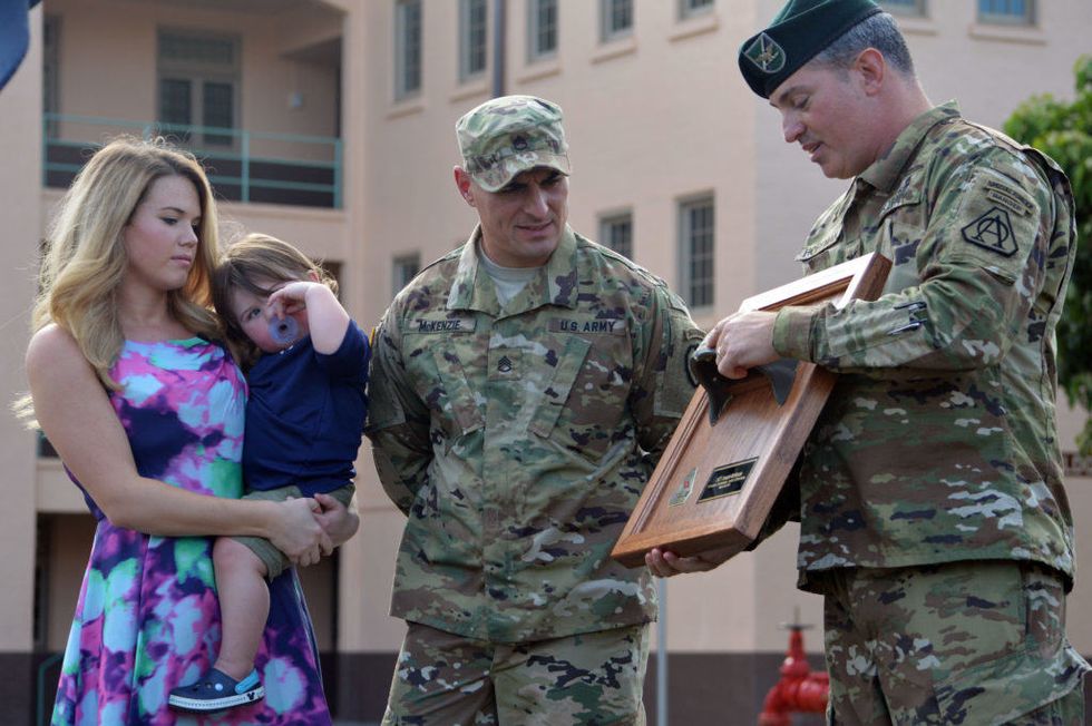 These 13 troops survived headshots thanks to their helmets Americas