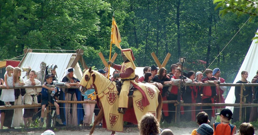 7 rules of medieval knighthood that will make you re-think chivalry