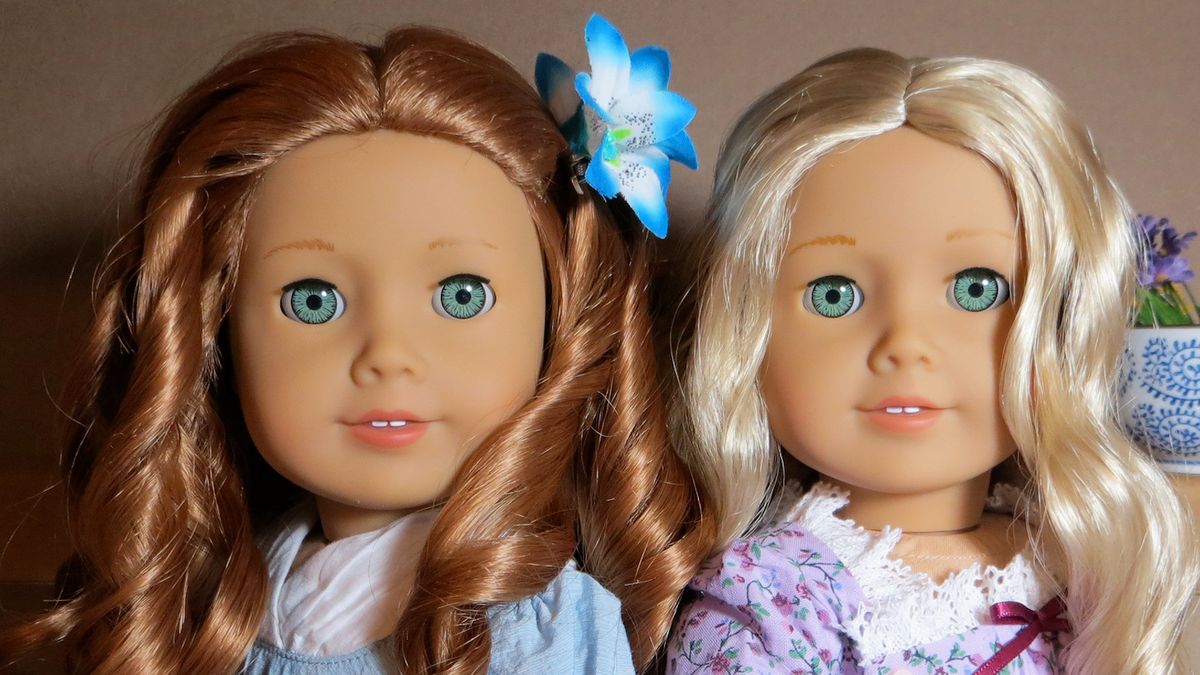 If The American Girl Dolls Were St. Louis High School Students