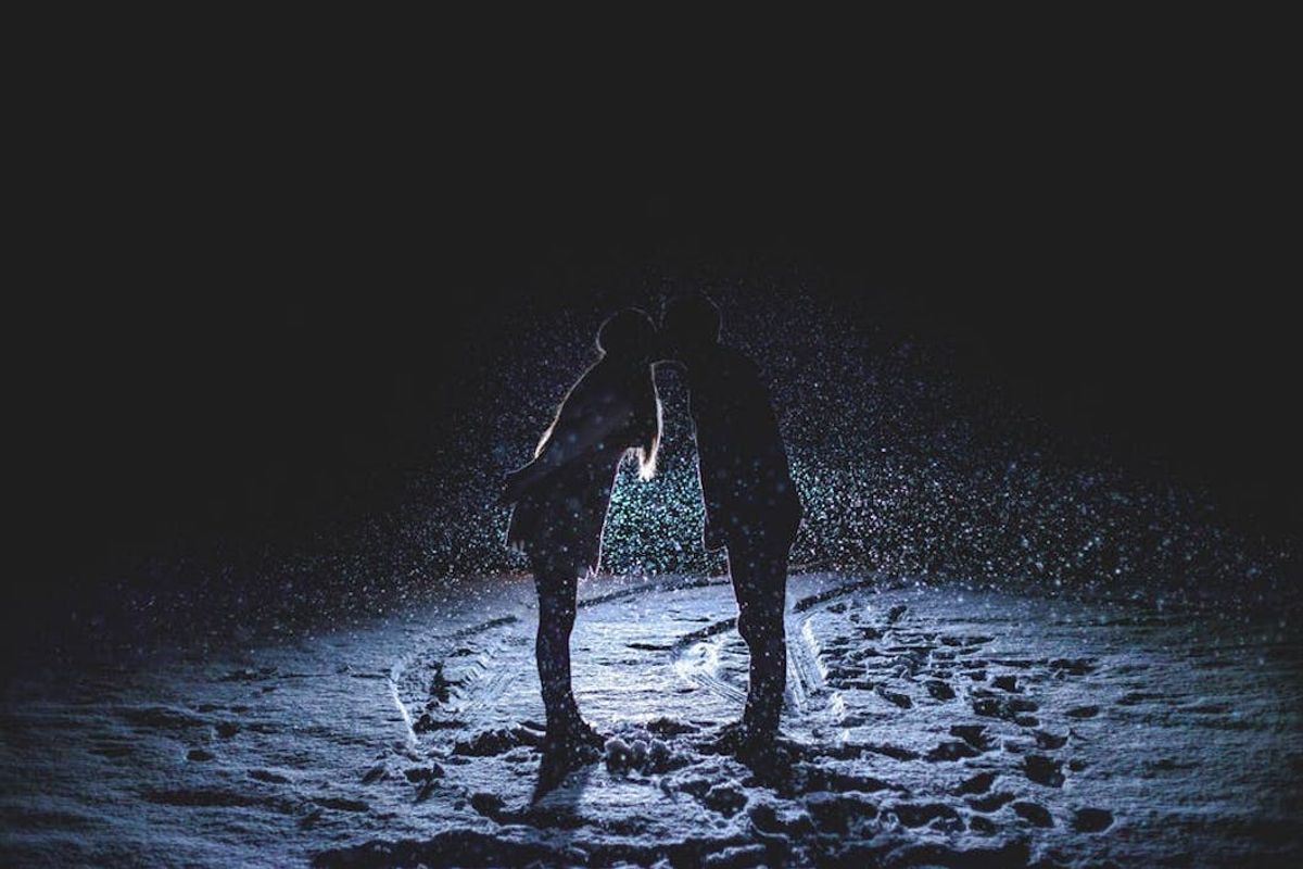 9 Types Of Kisses That Define Your Relationship Status