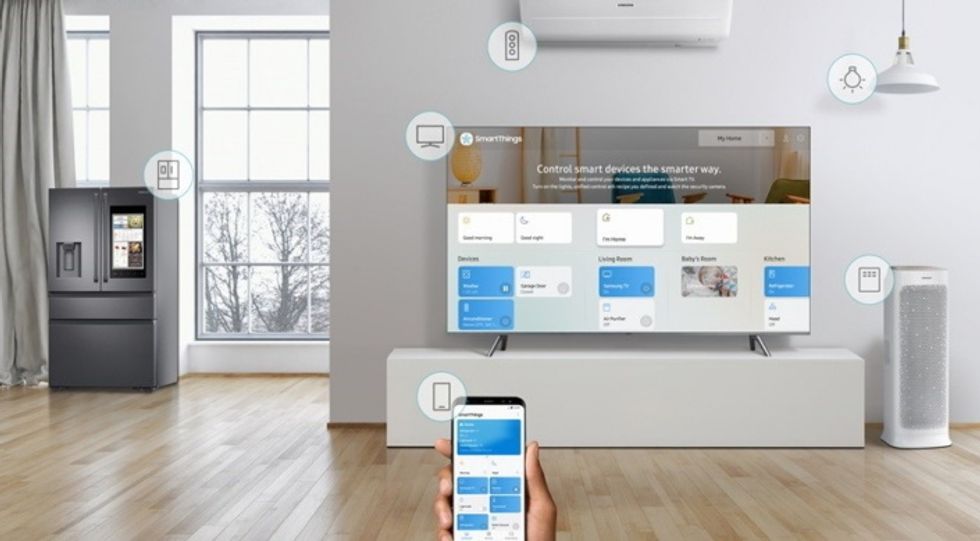 Kitchen with appliances identified that can be controlled by Samsung SmartThings app