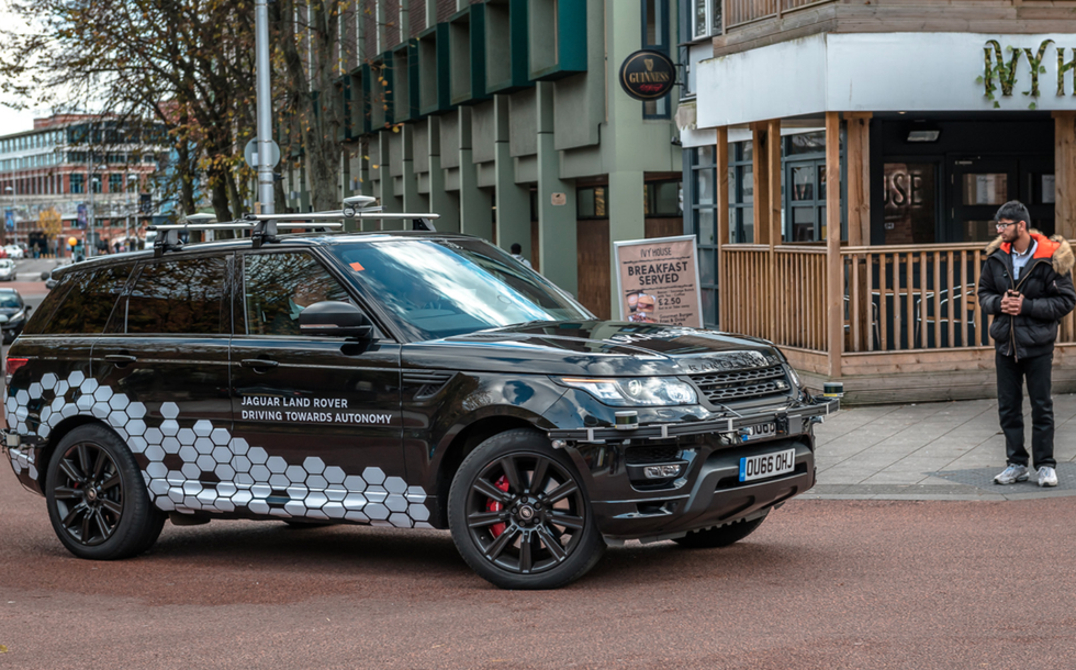 Autonomous Land Rover finds its own parking space - Gearbrain