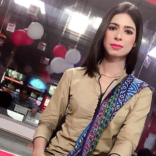 Pakistan's First Transgender Anchor Makes Her TV Debut