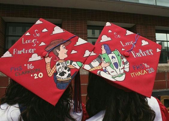 35 Graduation Cap Decorating Ideas For Disney Lovers   Img 