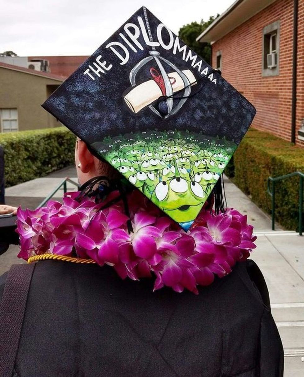 35 Graduation Cap Decorating Ideas For Disney Lovers 