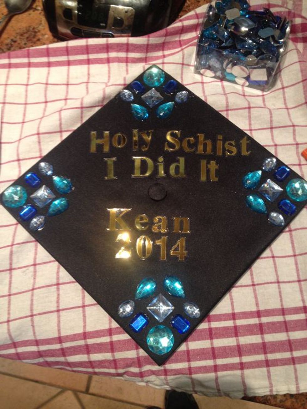 15 Graduation Cap Decorating Ideas For Pun Lovers