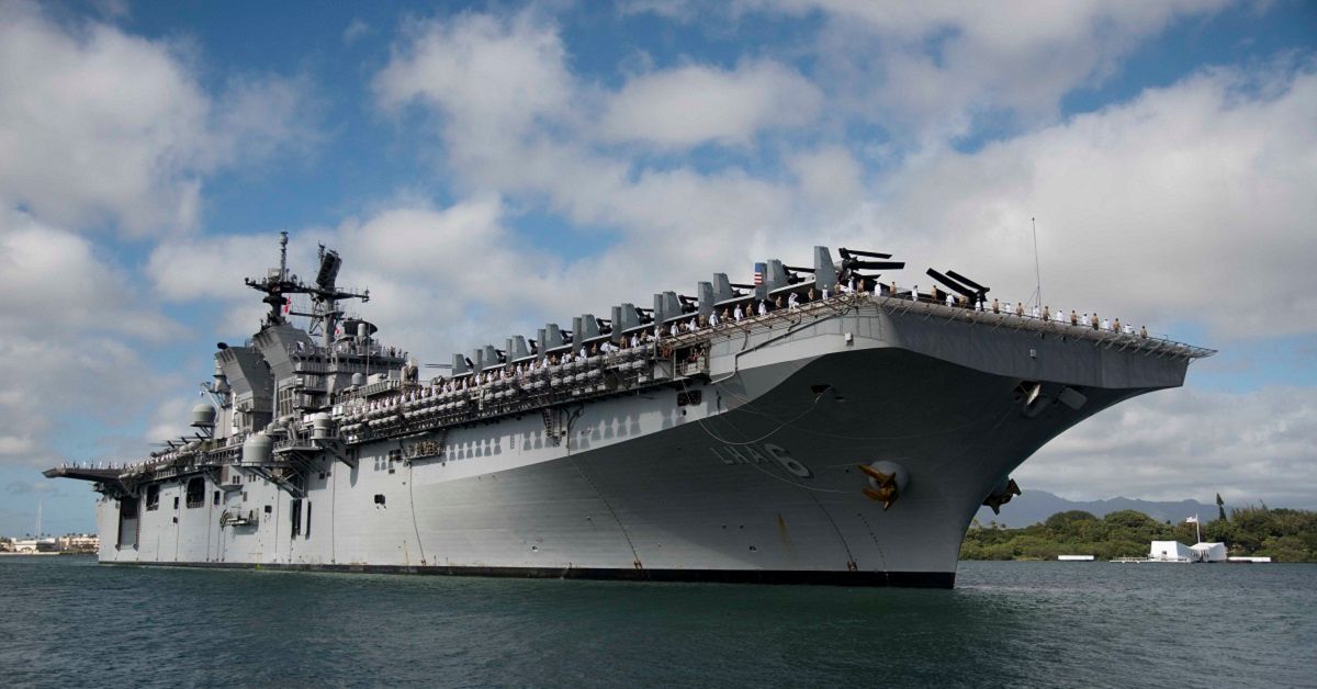 The Navy's Amphibious Assault Ships Can Be Emergency Carriers ...