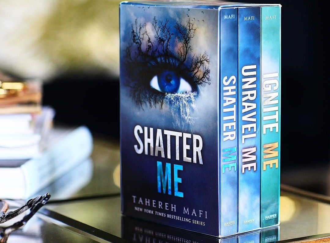 shatter me order to read