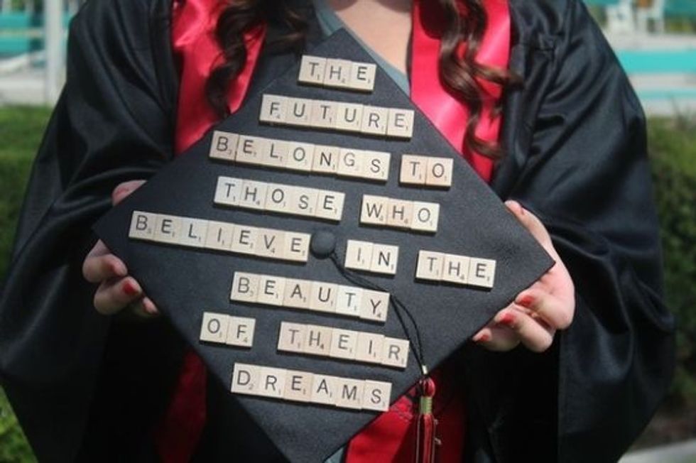 10 Graduation Cap Ideas For English Majors