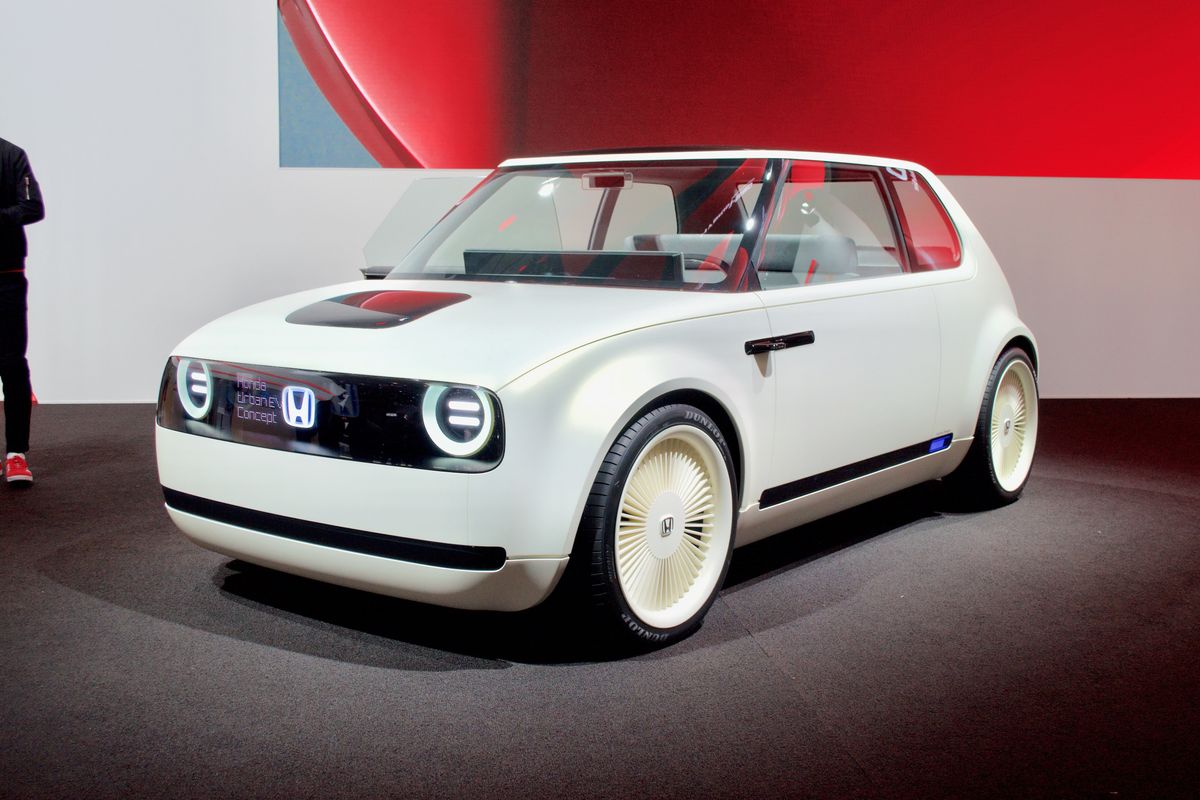 Honda's adorably retro Urban EV concept will go on sale in 2019