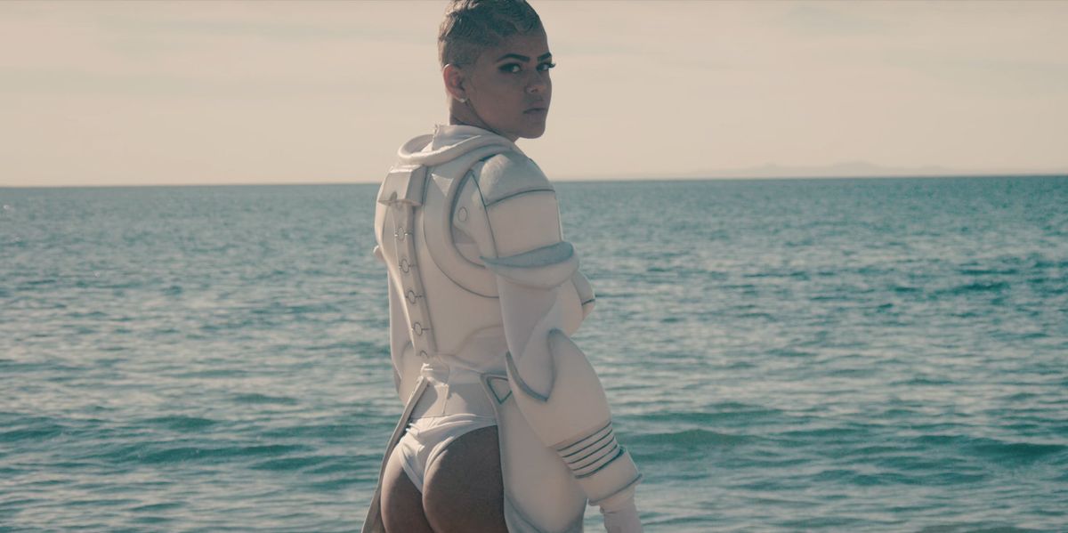 Toni Romiti Pushes Love to the Limit for 'Never Thought'